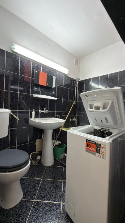 Apartament 1 camera, 25 mp utili, centrala proprie etaj 2 - zona Lunei
