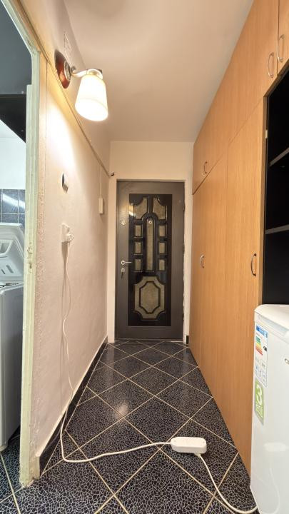 Apartament 1 camera, 25 mp utili, centrala proprie etaj 2 - zona Lunei