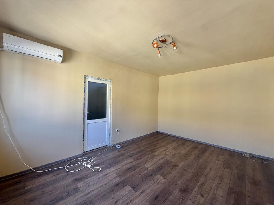 Apartament 2 camere, etaj 4, zona Dambovita 