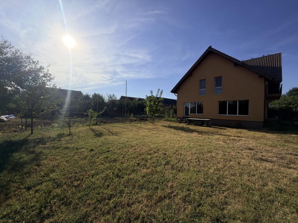 Casa 4 camere, 158mp utili, 507 teren in Sanmihaiu Roman