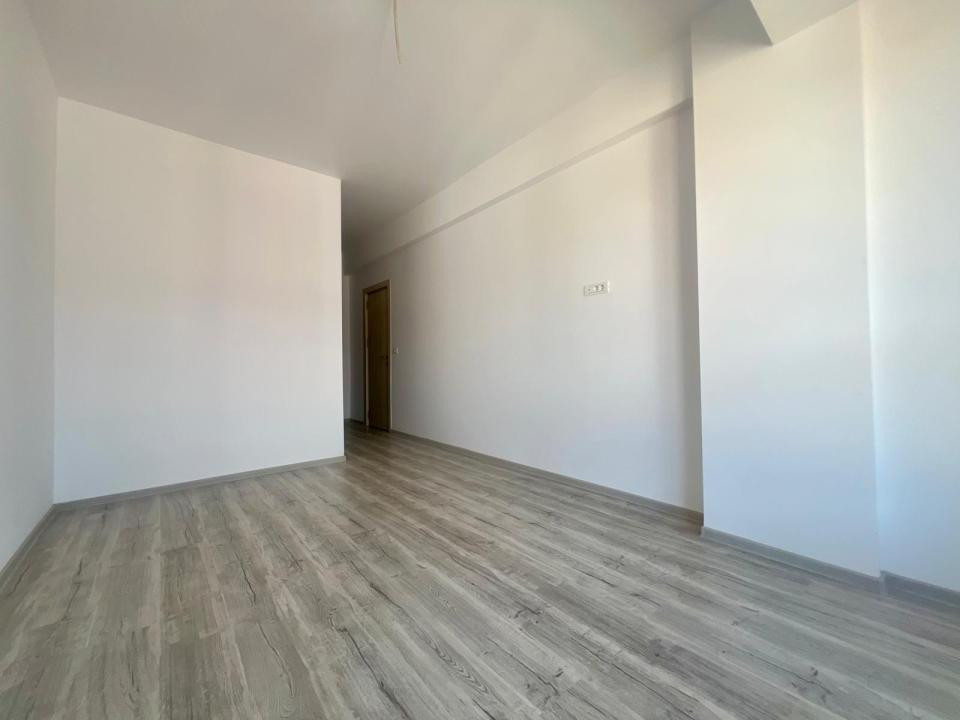 Apartament 3 camere, 73 mp utili, 2 locuri de parcare - Giroc