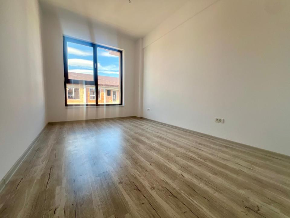 Apartament 3 camere, 73 mp utili, 2 locuri de parcare - Giroc