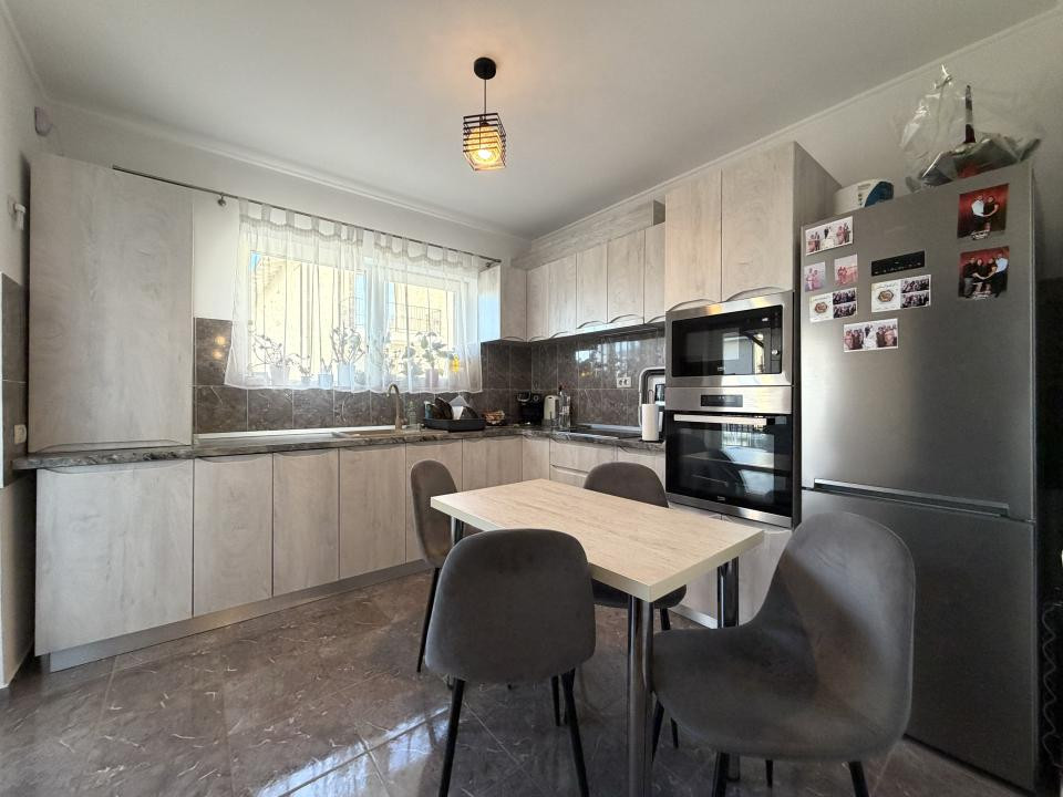Apartament cu 2 camere, etaj 1, 55mp utili, terasa 12mp - Giroc
