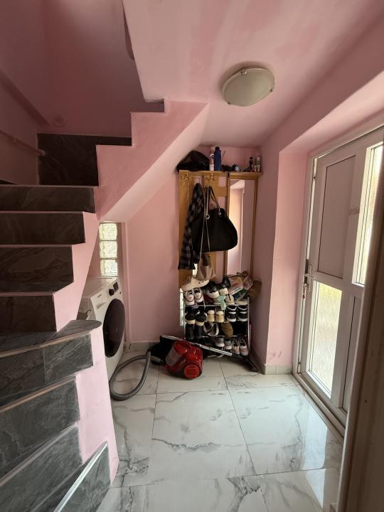 Apartament la curte comuna, 70 mp utili, parter + mansarda - Iosefin