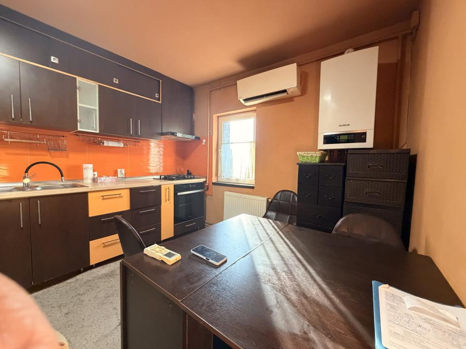 Apartament 3 camere, 67 mp utili, garaj, etaj 4 - zona Elisabetin