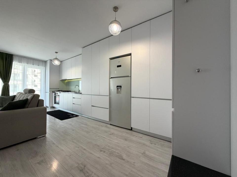 Apartament 3 camere, 65 mp utili, etaj 4 - zona Isho