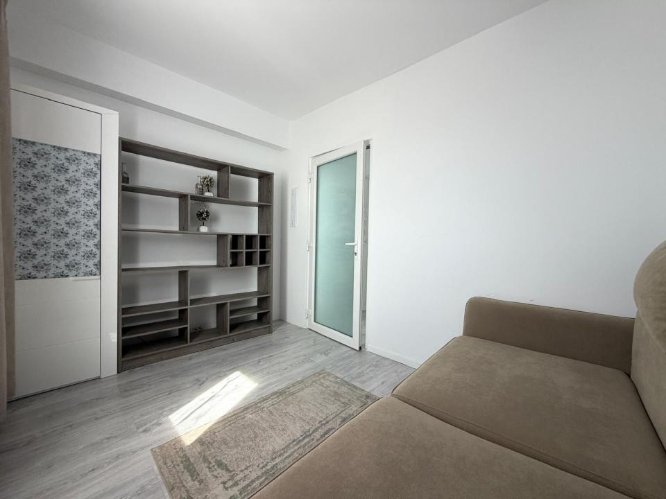 Apartament 3 camere, 65 mp utili, etaj 4 - zona Isho