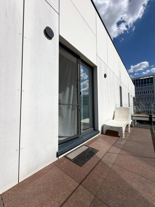 Apartament 3 camere, 65 mp utili, etaj 4 - zona Isho
