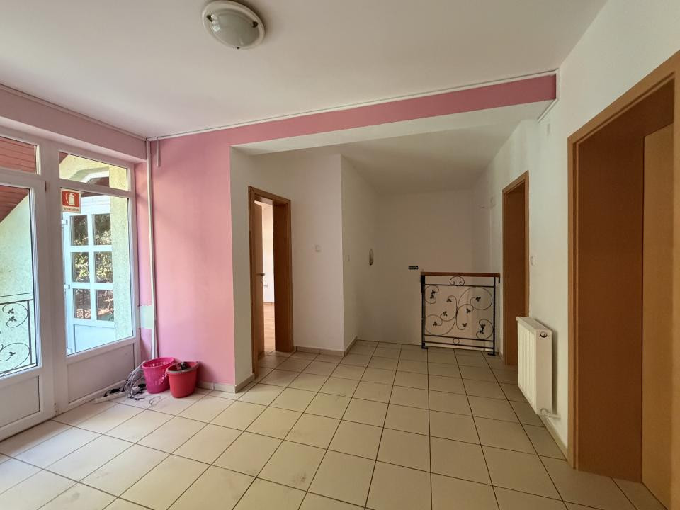 Casa individuala 5 camere, 200 mp curte, terasa, garaj - Simion Barnutiu
