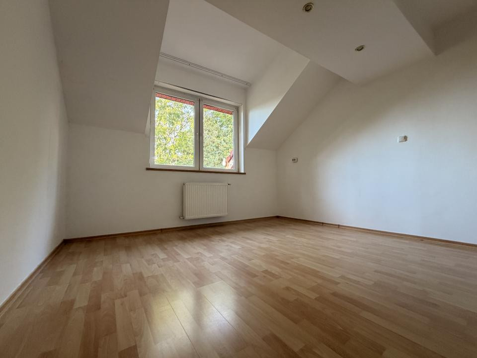 Casa individuala 5 camere, 200 mp curte, terasa, garaj - Simion Barnutiu
