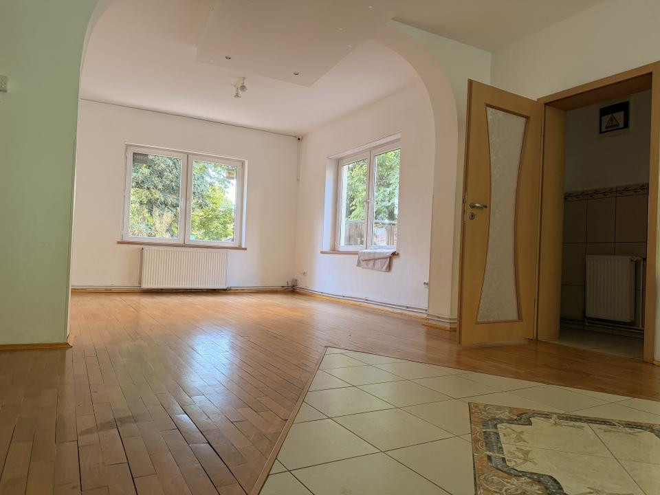 Casa individuala 5 camere, 200 mp curte, terasa, garaj - Simion Barnutiu