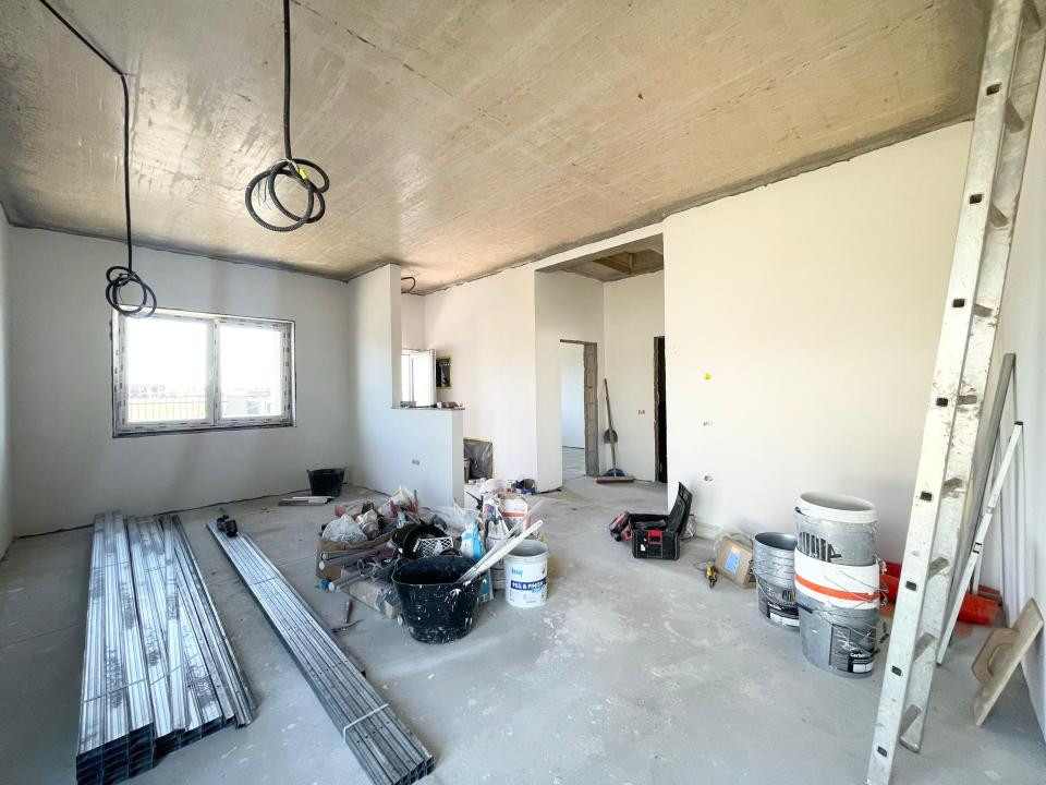 Duplex 3 camere - separat prin baie - Mosnita Noua