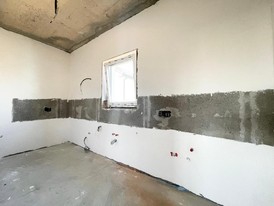 Duplex 3 camere - separat prin baie - Mosnita Noua