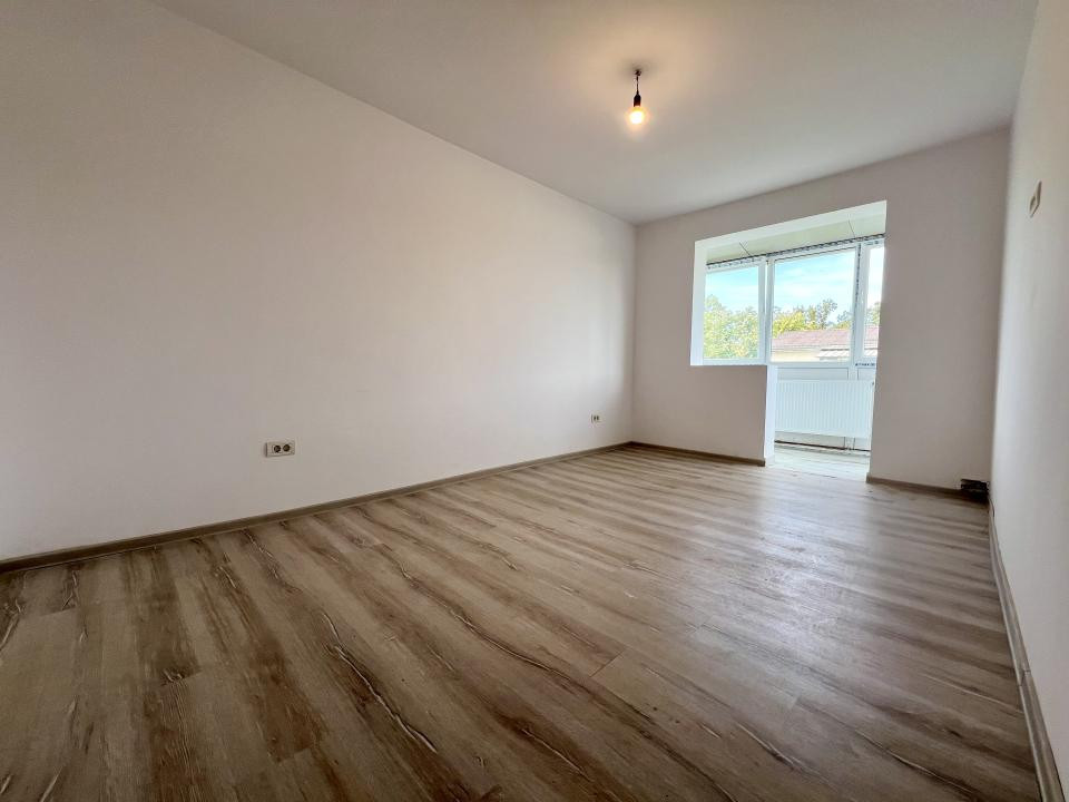 Apartament 3 camere, 62 mp utili, etaj 4 - Zona Sagului