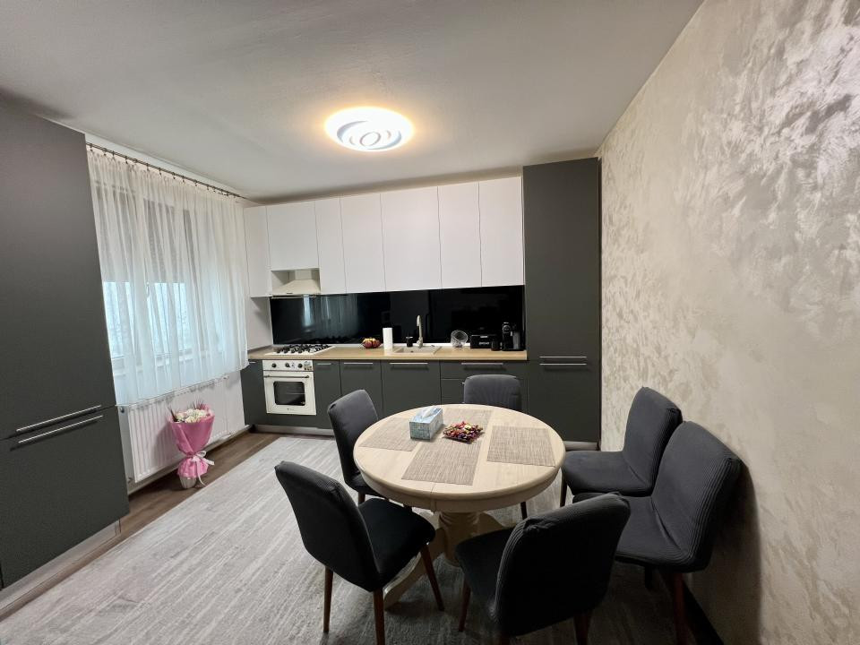 Casa cu 2 camere, 54 mp, curte comuna, parter - Zona Freidorf