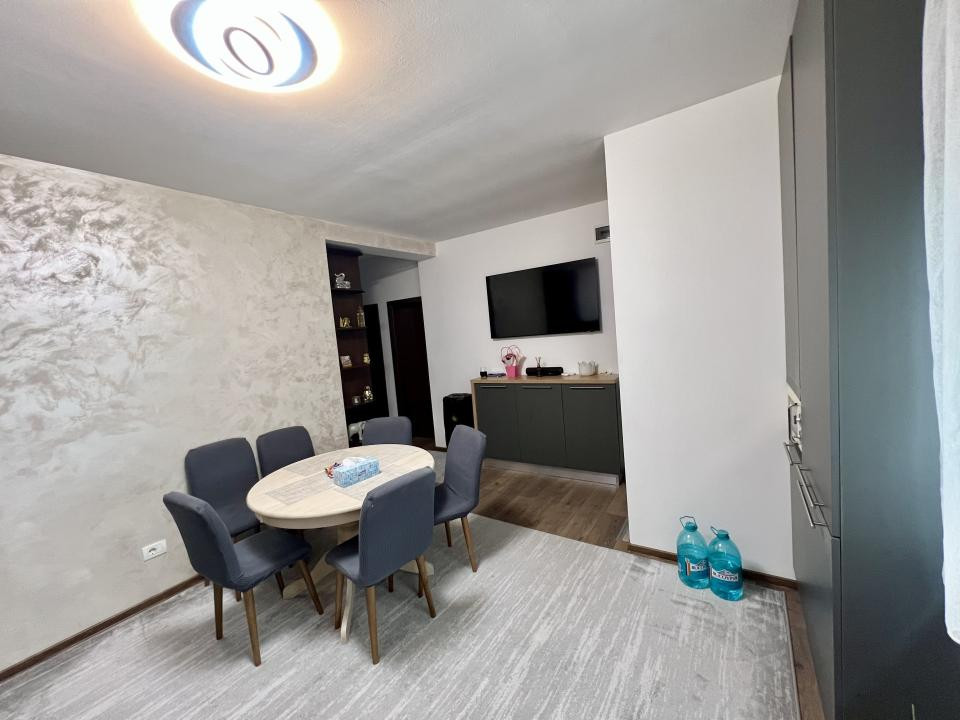 Casa cu 2 camere, 54 mp, curte comuna, parter - Zona Freidorf