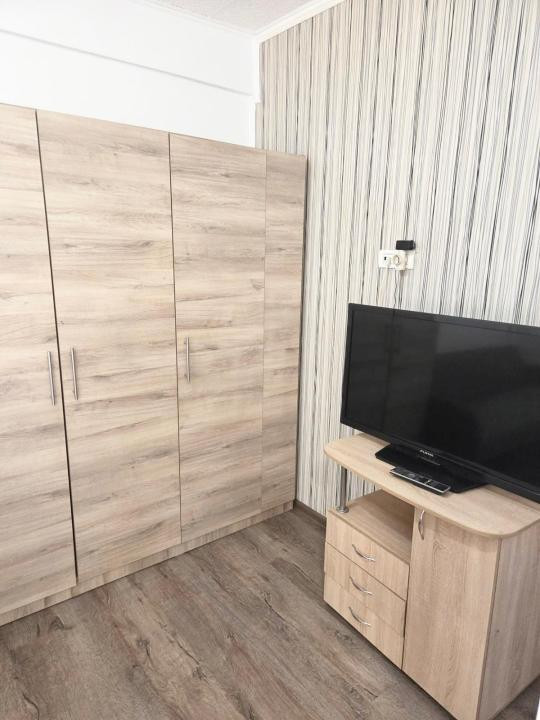 Apartament 1 camera renovat - zona Buziasului
