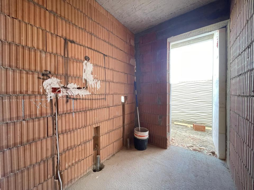 Comision 0% Duplex 5 camere la cheie, 387mp teren - Mosnita Noua