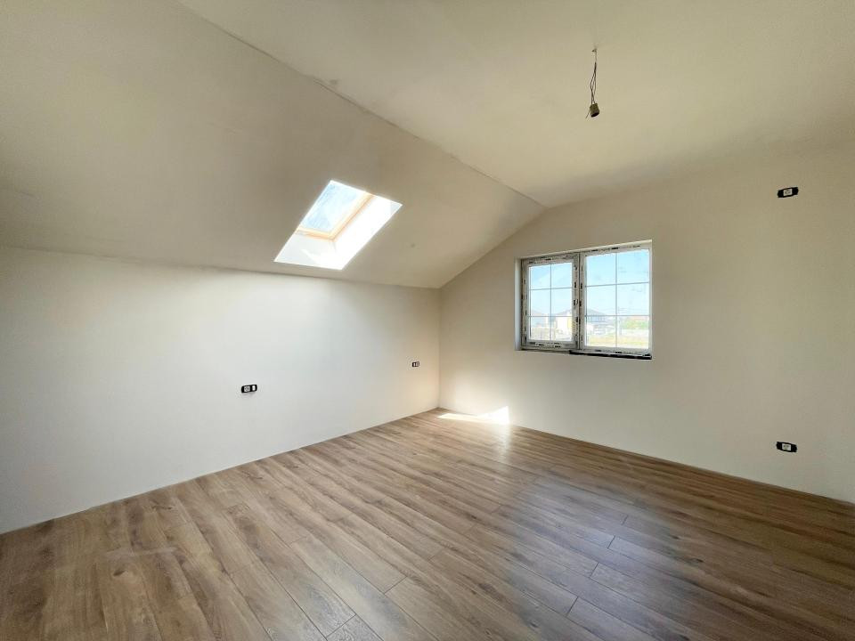 Duplex 4 camere pozitie excelenta - Mosnita Veche
