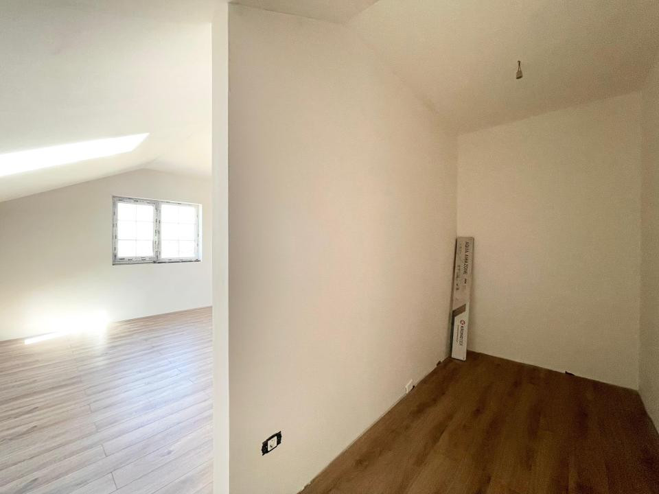 Duplex 4 camere pozitie excelenta - Mosnita Veche