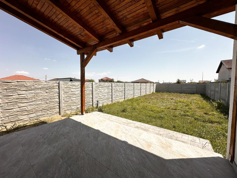 Duplex 3 camere, 91 mp utili, 351 mp teren - Sag