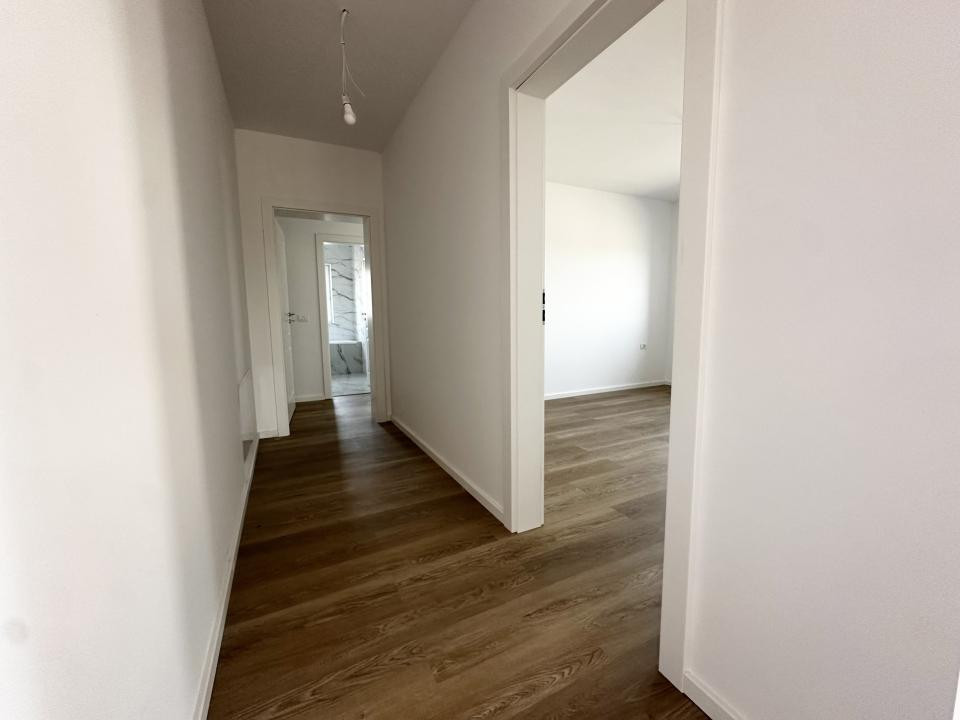 Duplex 3 camere, 91 mp utili, 351 mp teren - Sag