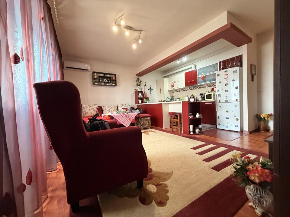 Apartament 2 camere, decomandat, 50 mp utili, etaj 2, loc de parcare - Giroc