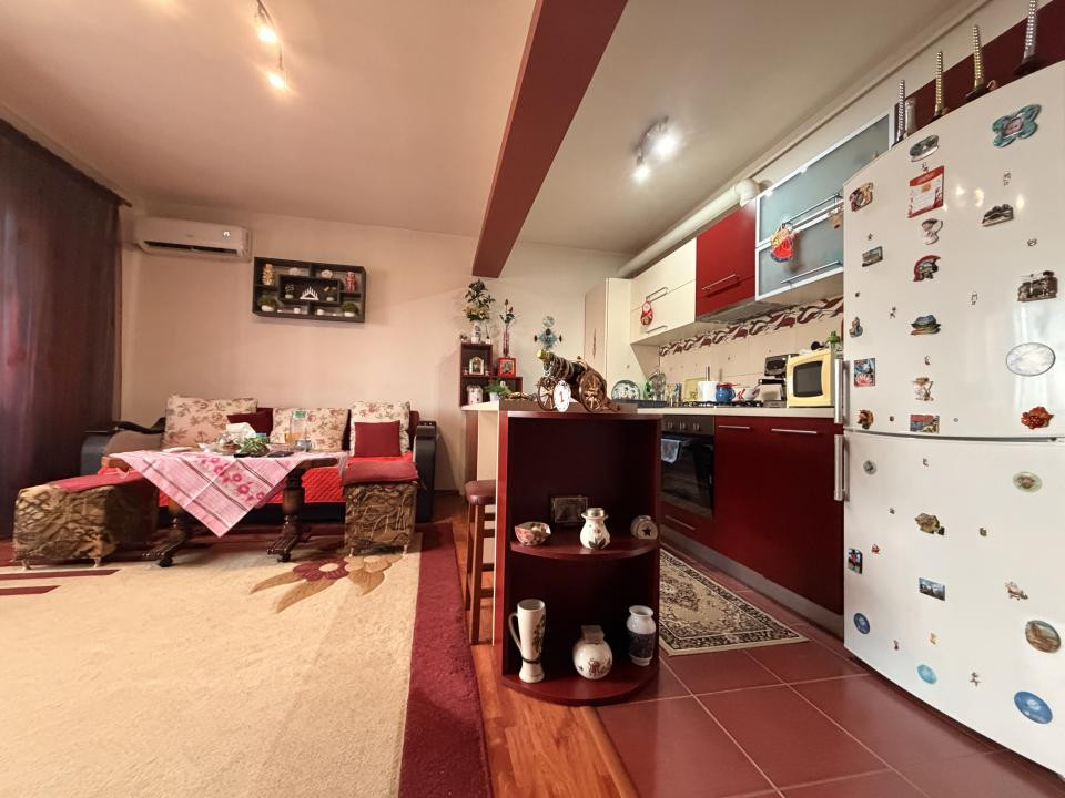 Apartament 2 camere, decomandat, 50 mp utili, etaj 2, loc de parcare - Giroc