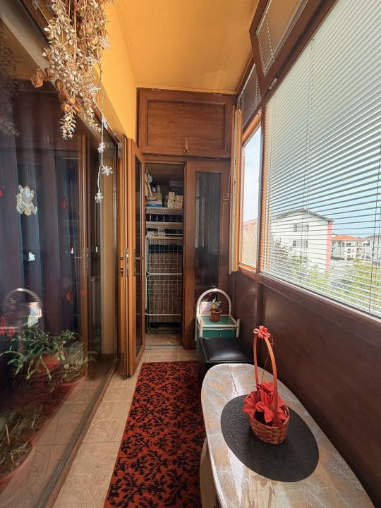 Apartament 2 camere, decomandat, 50 mp utili, etaj 2, loc de parcare - Giroc