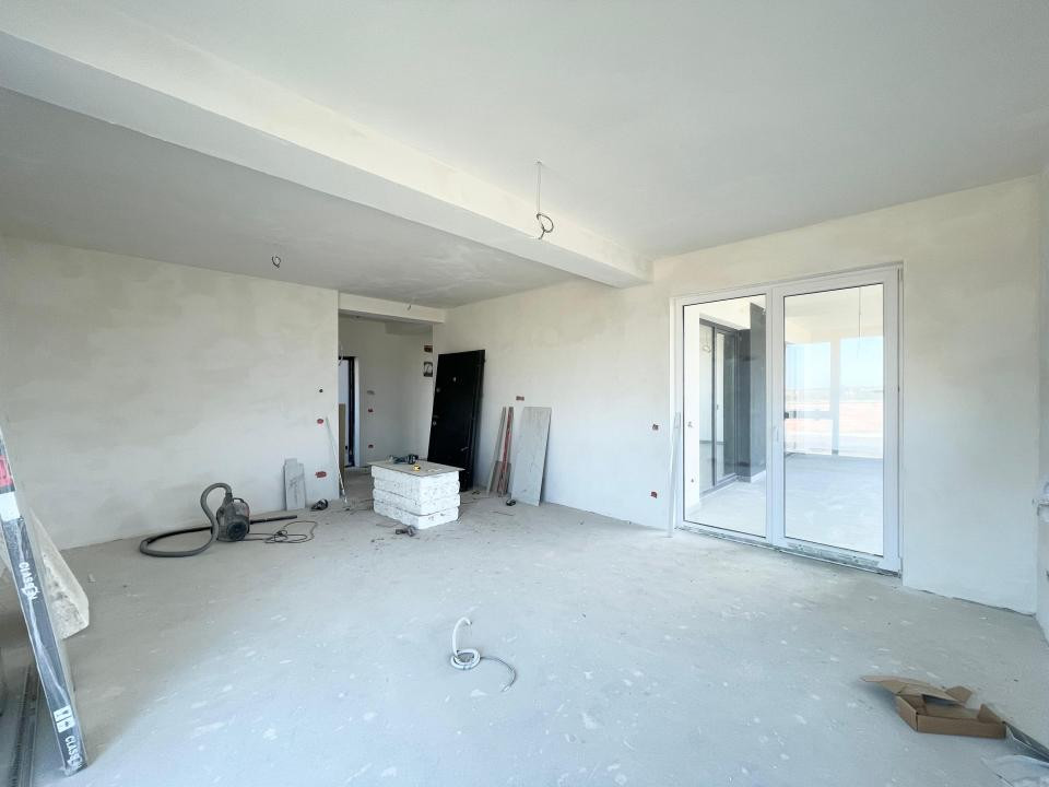 Apartament 3 camere, balcon 18mp - Mosnita Veche
