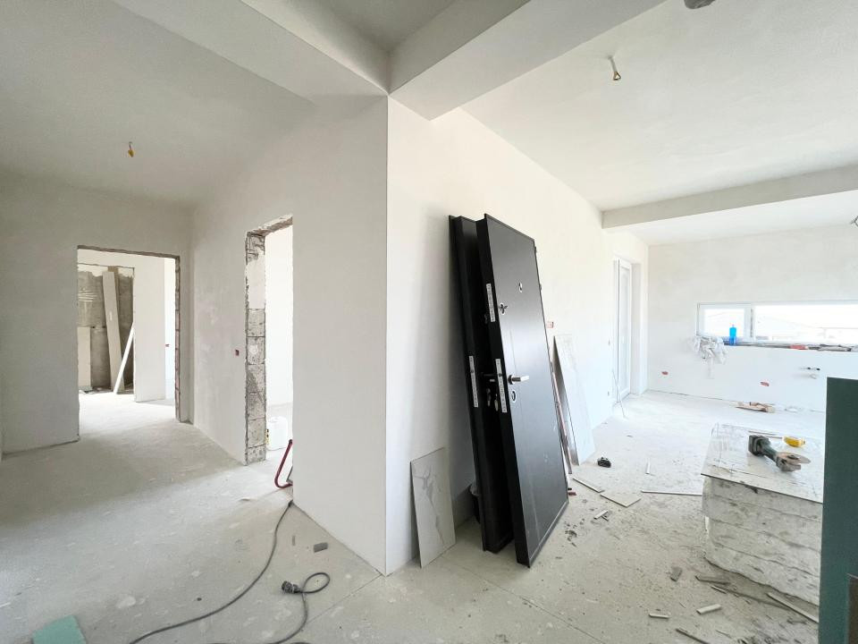 Apartament 3 camere, balcon 18mp - Mosnita Veche