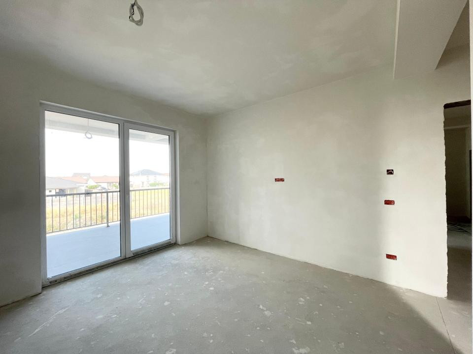 Apartament 3 camere, balcon 18mp - Mosnita Veche