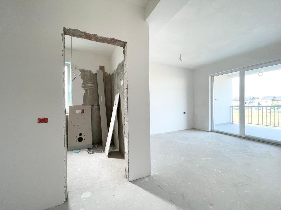 Apartament 3 camere, balcon 18mp - Mosnita Veche