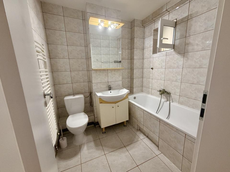 Apartament spatios 3 camere, decomandat- zona Dacia