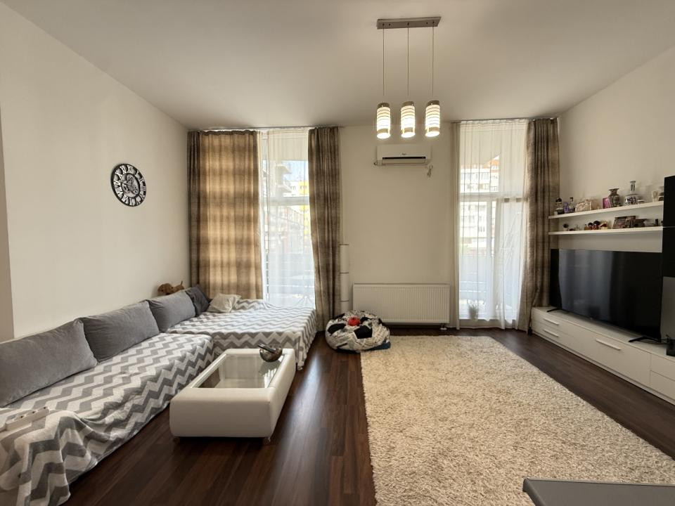 Apartament cu 2 camere, 61 mp utili + balcon 8 mp - Complex Uranus, Soarelui