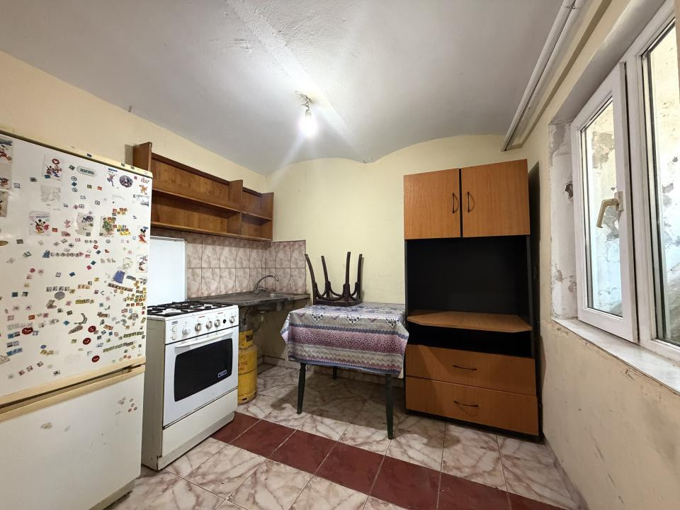 Apartament cu 1 camera, 55 mp utili, demisol - Zona Odobescu