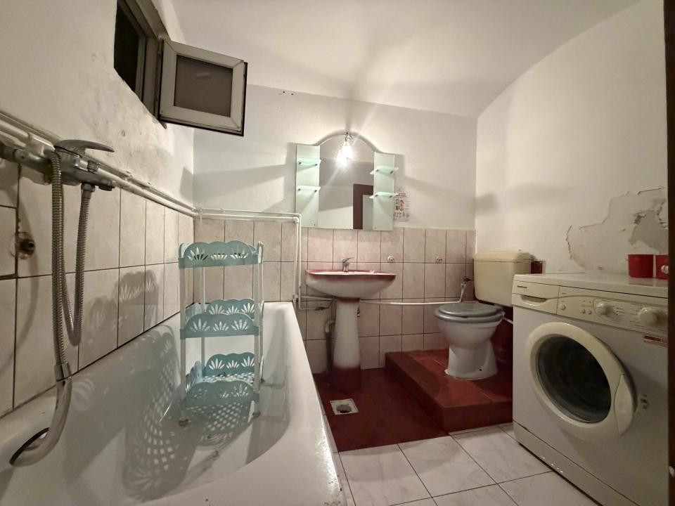 Apartament cu 1 camera, 55 mp utili, demisol - Zona Odobescu