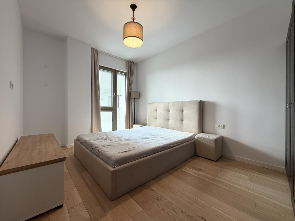 Apartament cu 2 camere, etaj 3, 45 utili, terasa 12mp - zona Central