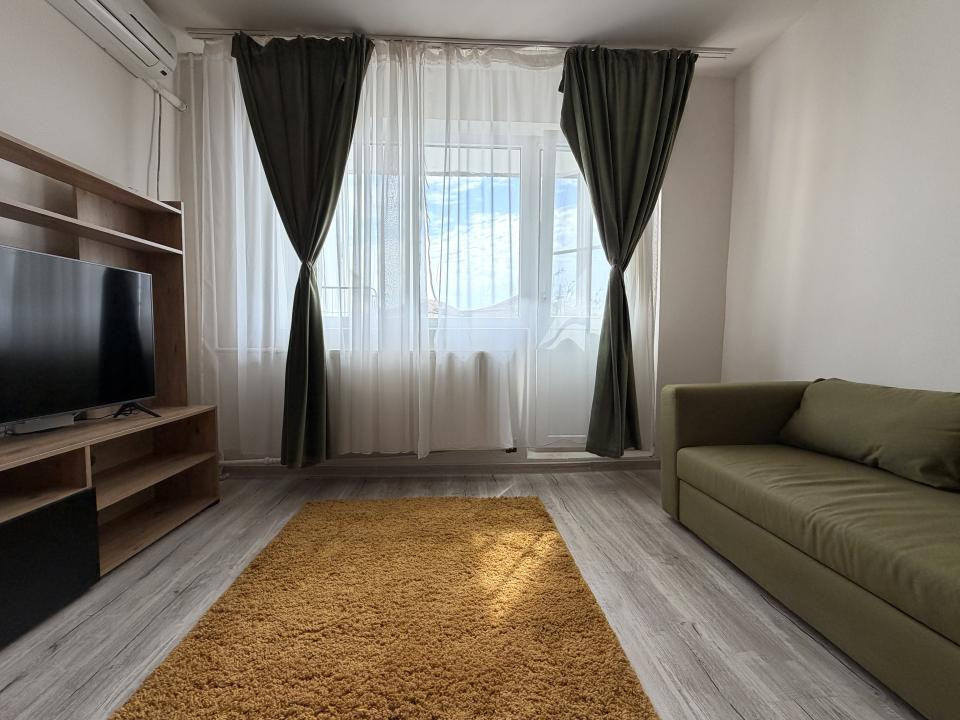 Apartament cu 1 camera, 28 mp utili, etaj 3 -Complexul Studentesc