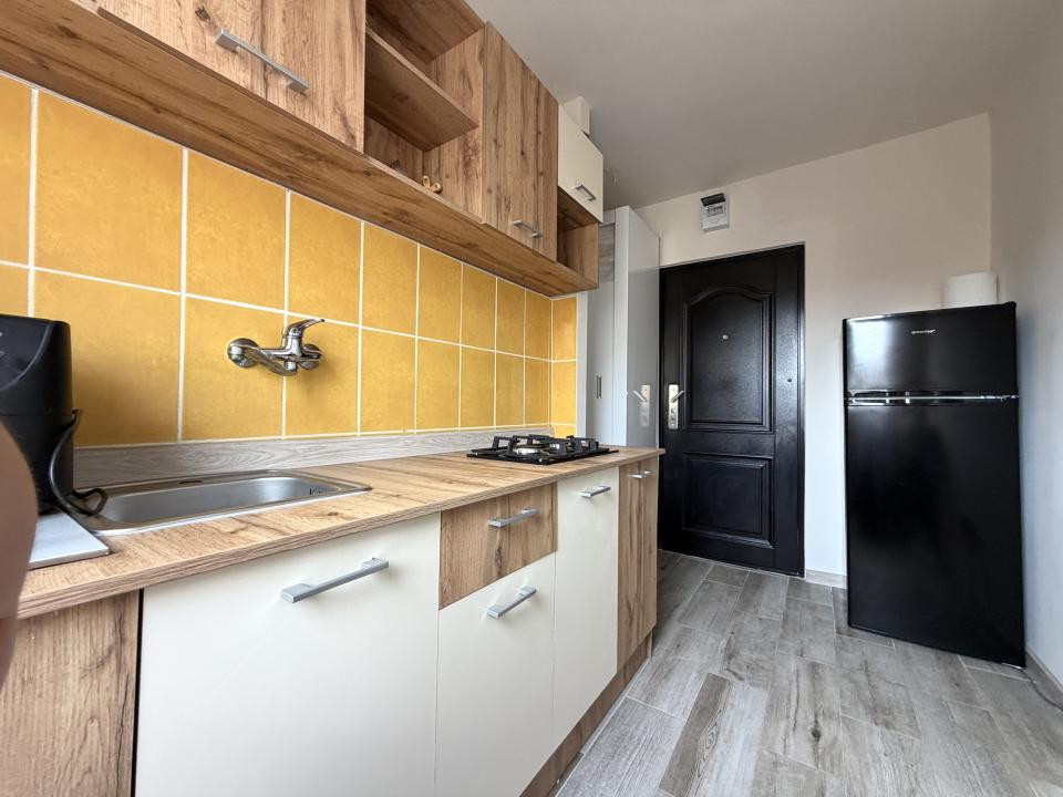 Apartament cu 1 camera, 28 mp utili, etaj 3 -Complexul Studentesc