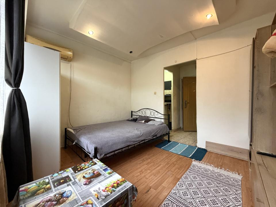 Apartament cu o camera, 17 mp utili, etaj 4, mobilat- Buziasului