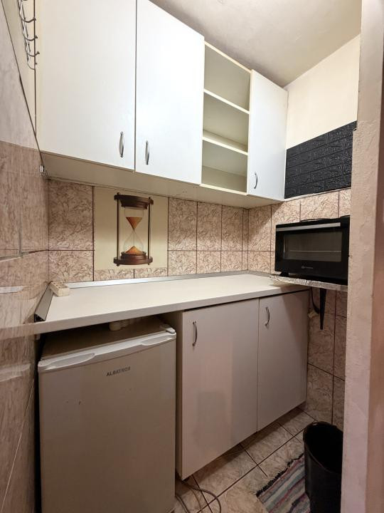 Apartament cu o camera, 17 mp utili, etaj 4, mobilat- Buziasului