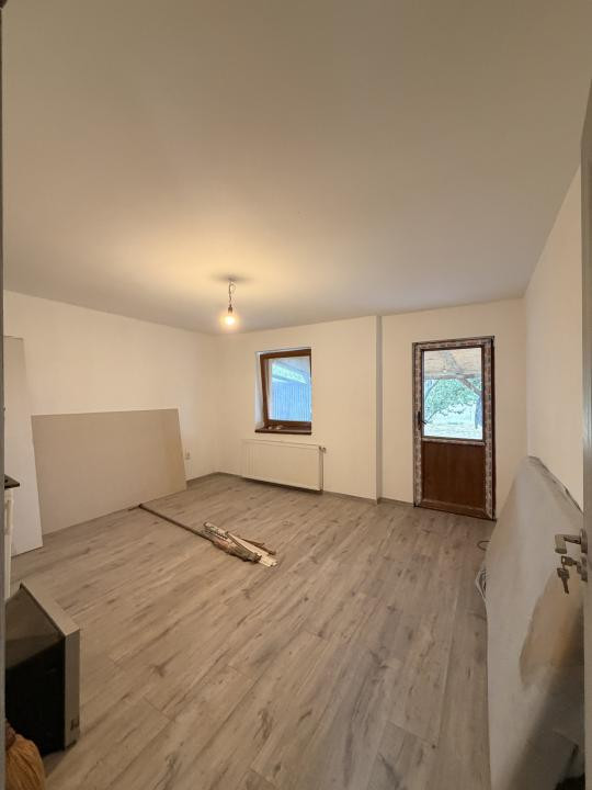 Casa individuala, 92 mp, terasa 24 mp utili, 516 mp gradina  - Sag