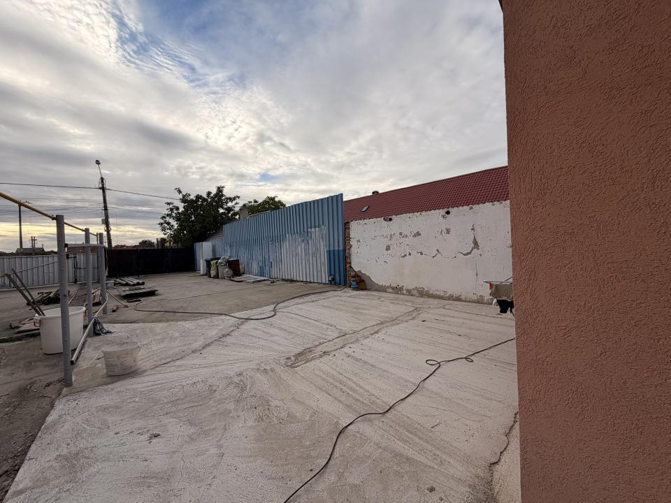 Casa individuala, 92 mp, terasa 24 mp utili, 516 mp gradina  - Sag