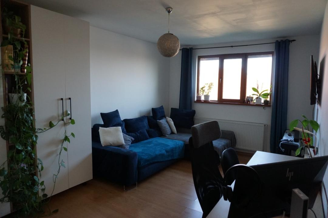 Apartament 2 camere, decomandat, mobilat, zona Bucovina 