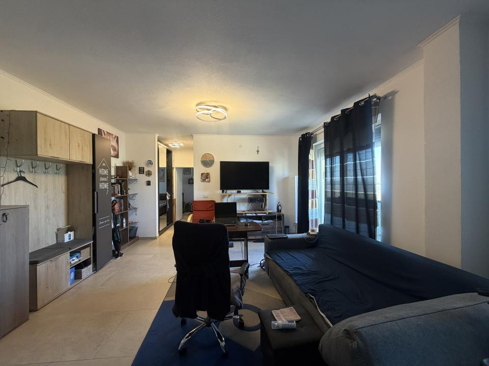 Apartament 2 camere, open space, etajul 1, terasa 8mp in Giroc 