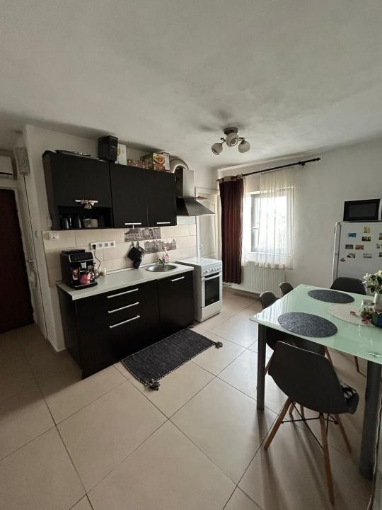 Apartament 2 camere, decomandat, 57 mp utili, 2 balcoane, etaj 4 - Andrei Saguna