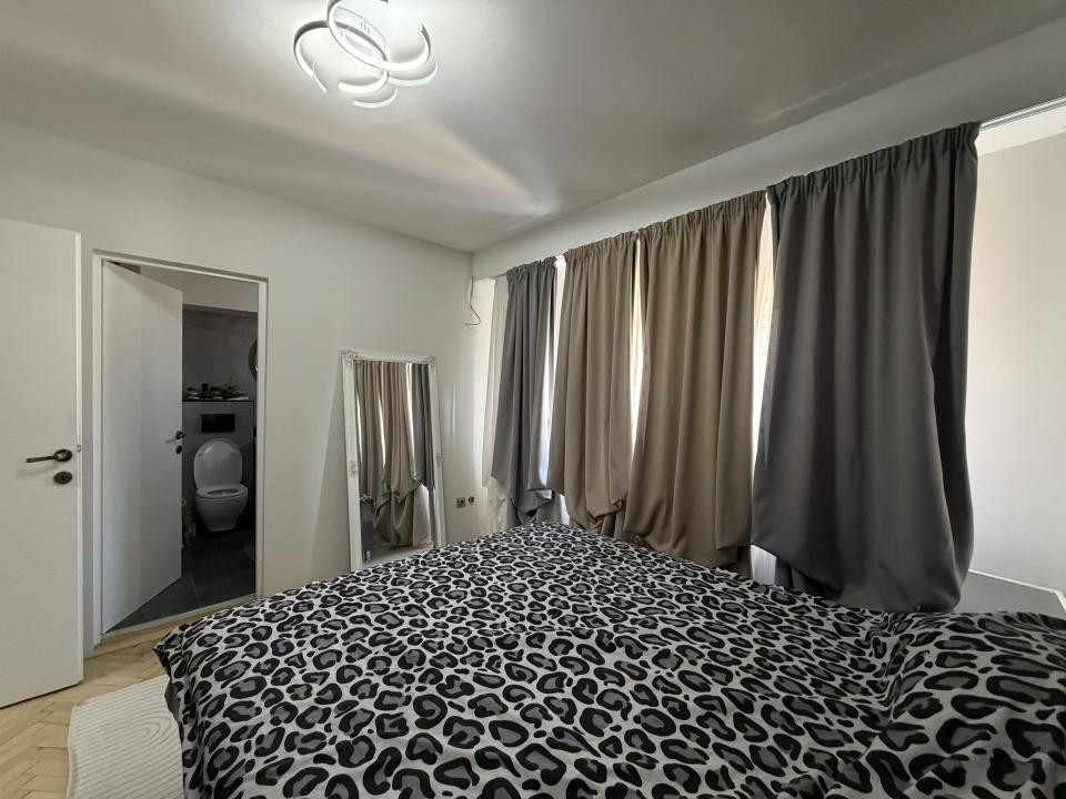 Apartament 3 camere, renovat, lift, 2 bai, zona Tipografilor 