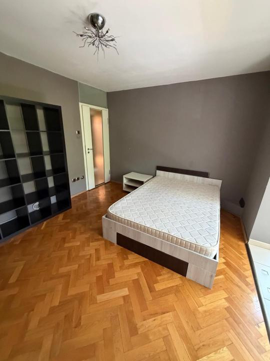 Apartament 3 camere, decomandat, 76,2 mp utili, etaj 4 - Girocului