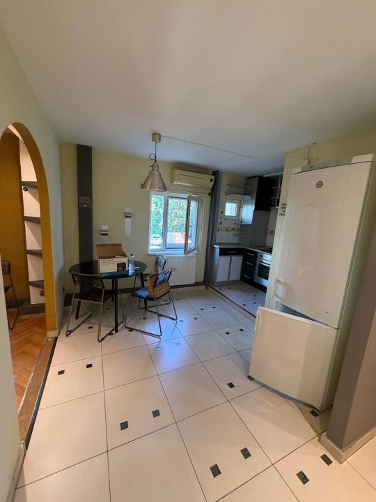 Apartament 3 camere, decomandat, 76,2 mp utili, etaj 4 - Girocului